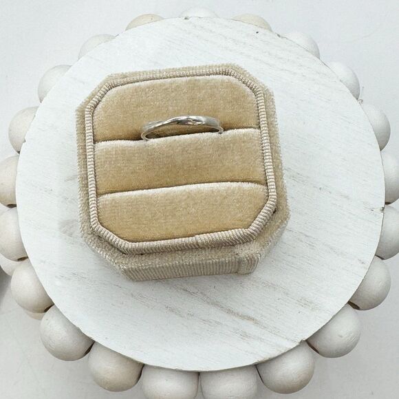 Sterling Silver Minimalist Twisted Simple Band Ring Size 6.5 Signed - Picture 6 of 10